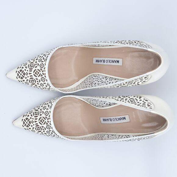 Manolo Blahnik BB White Laser-Cut Leather Pointed Toe Pump Heels - Picture 7 of 11